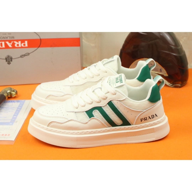 Pra*a casual shoes